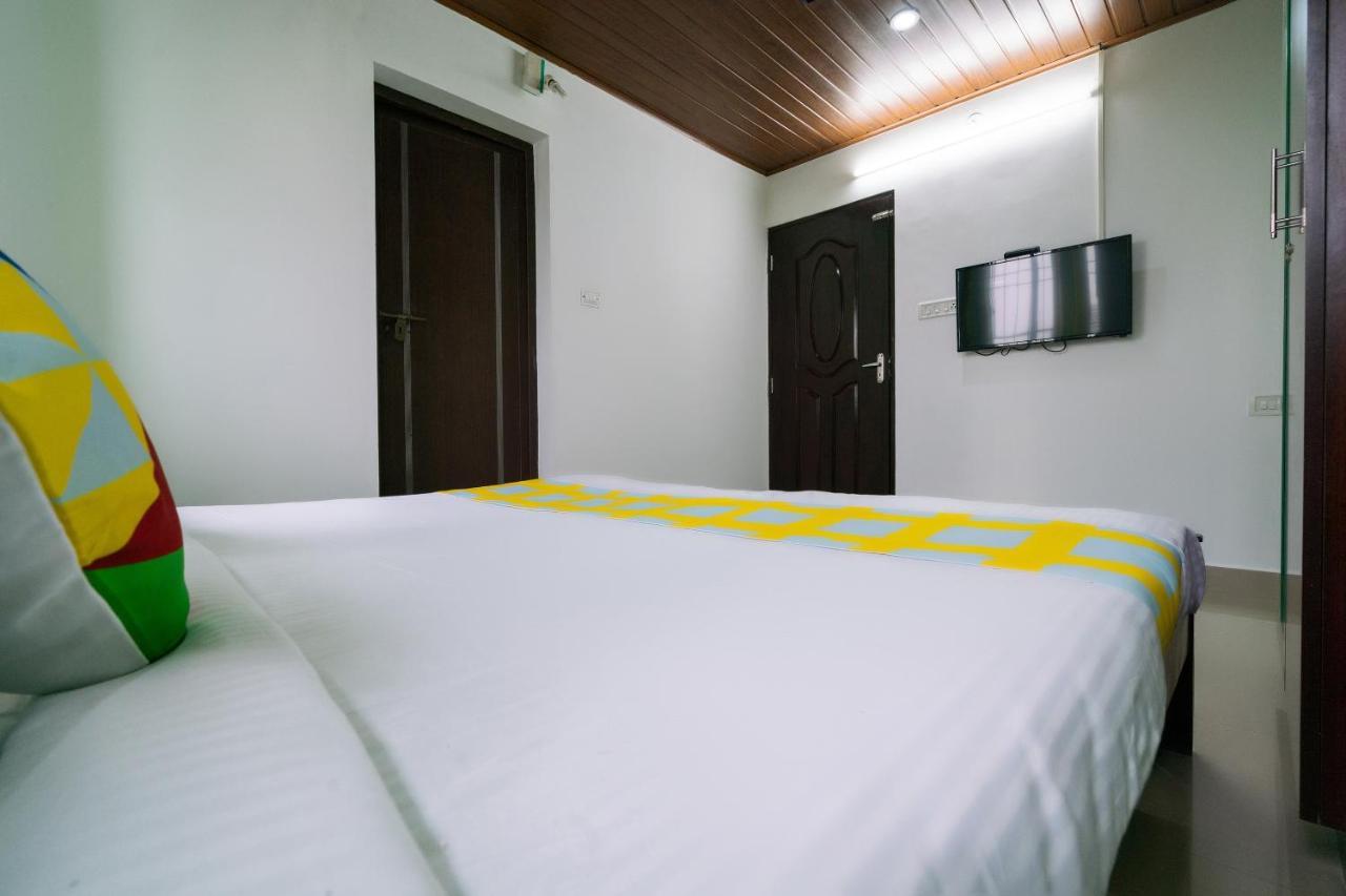 Oyo Home 49697 Aj Apartments Kochi Eksteriør billede