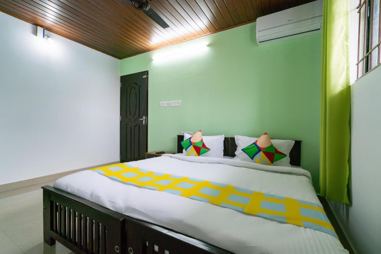 Oyo Home 49697 Aj Apartments Kochi Eksteriør billede