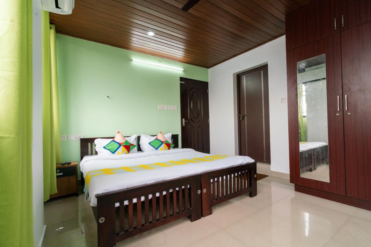 Oyo Home 49697 Aj Apartments Kochi Eksteriør billede