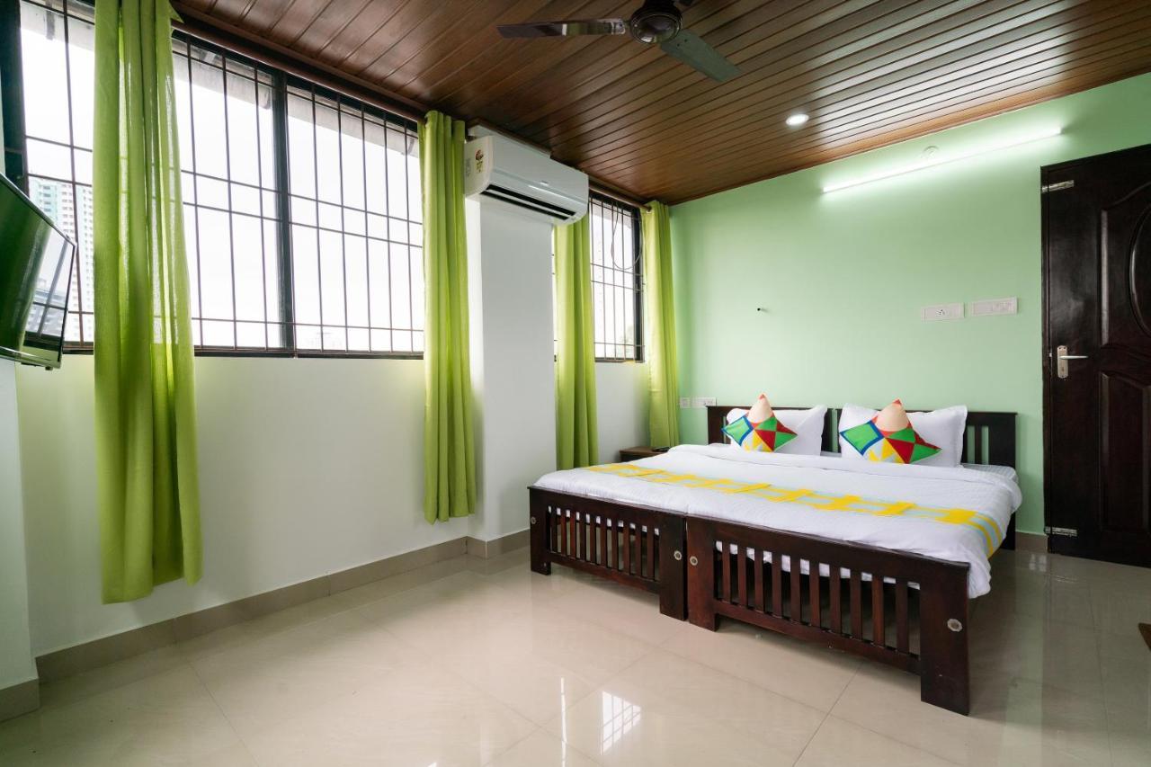 Oyo Home 49697 Aj Apartments Kochi Eksteriør billede